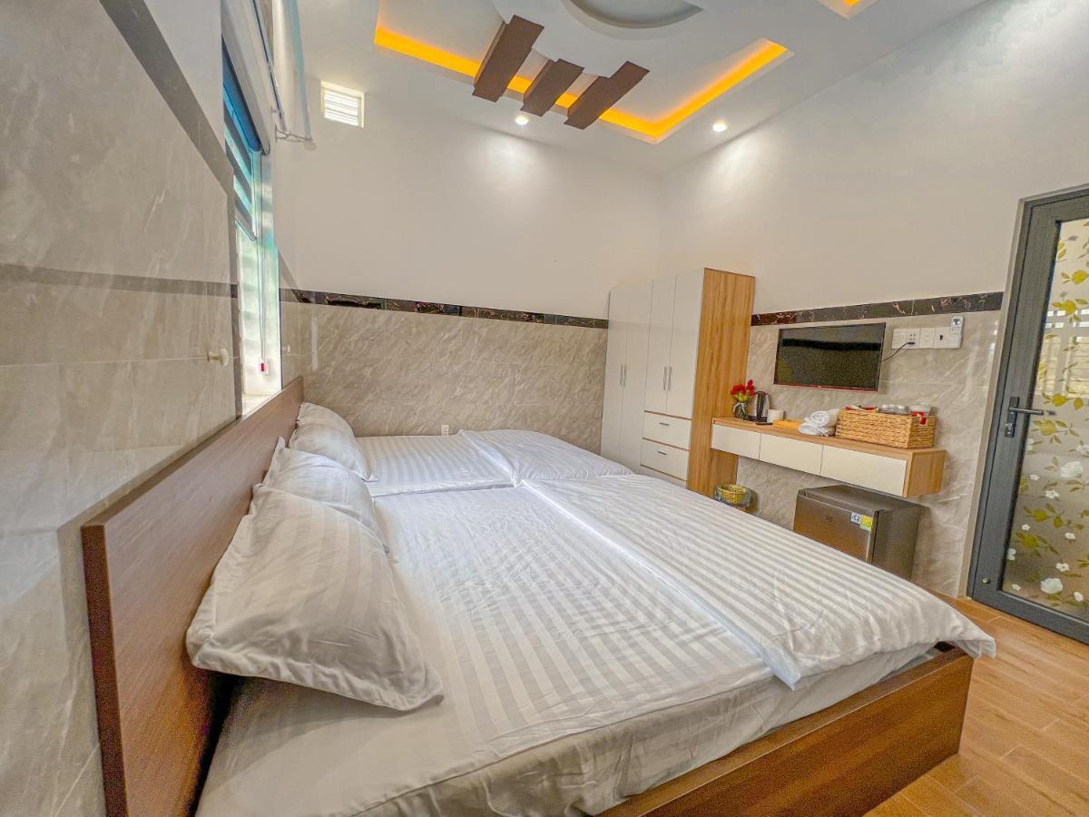 Homestay Qhome Chi Khu Co Ong Buitenkant foto
